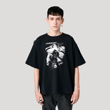 Load image into Gallery viewer, Isolation oversized tee - Black
